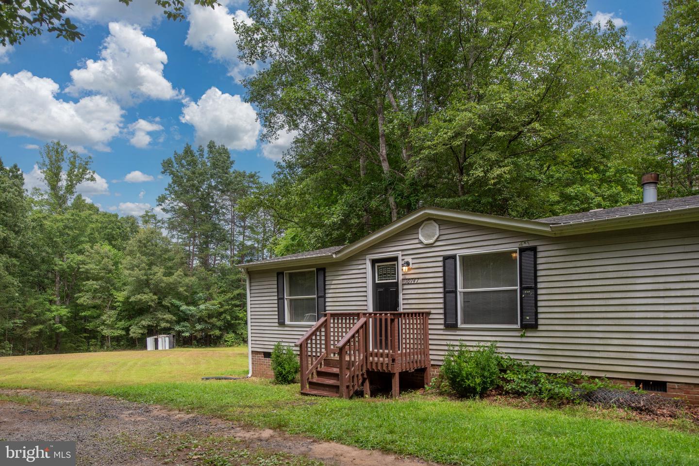 10747 FAUNTLEROY LN, SPOTSYLVANIA, Virginia 22551, 3 Bedrooms Bedrooms, ,2 BathroomsBathrooms,Residential,For sale,10747 FAUNTLEROY LN,VASP2035466 MLS # VASP2035466