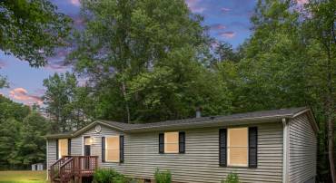 10747 FAUNTLEROY LN, SPOTSYLVANIA, Virginia 22551, 3 Bedrooms Bedrooms, ,2 BathroomsBathrooms,Residential,For sale,10747 FAUNTLEROY LN,VASP2035466 MLS # VASP2035466