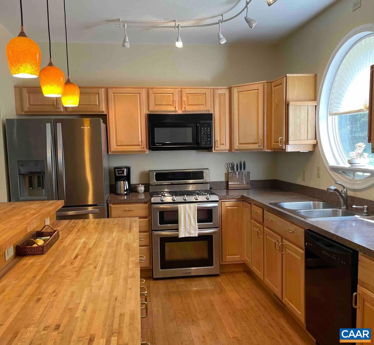 62 SUMMIT CT, ROSELAND, Virginia 22967, 3 Bedrooms Bedrooms, ,3 BathroomsBathrooms,Residential,For sale,62 SUMMIT CT,667822 MLS # 667822