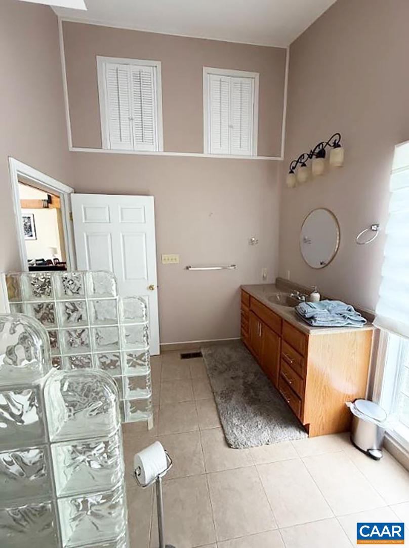 62 SUMMIT CT, ROSELAND, Virginia 22967, 3 Bedrooms Bedrooms, ,3 BathroomsBathrooms,Residential,For sale,62 SUMMIT CT,667822 MLS # 667822