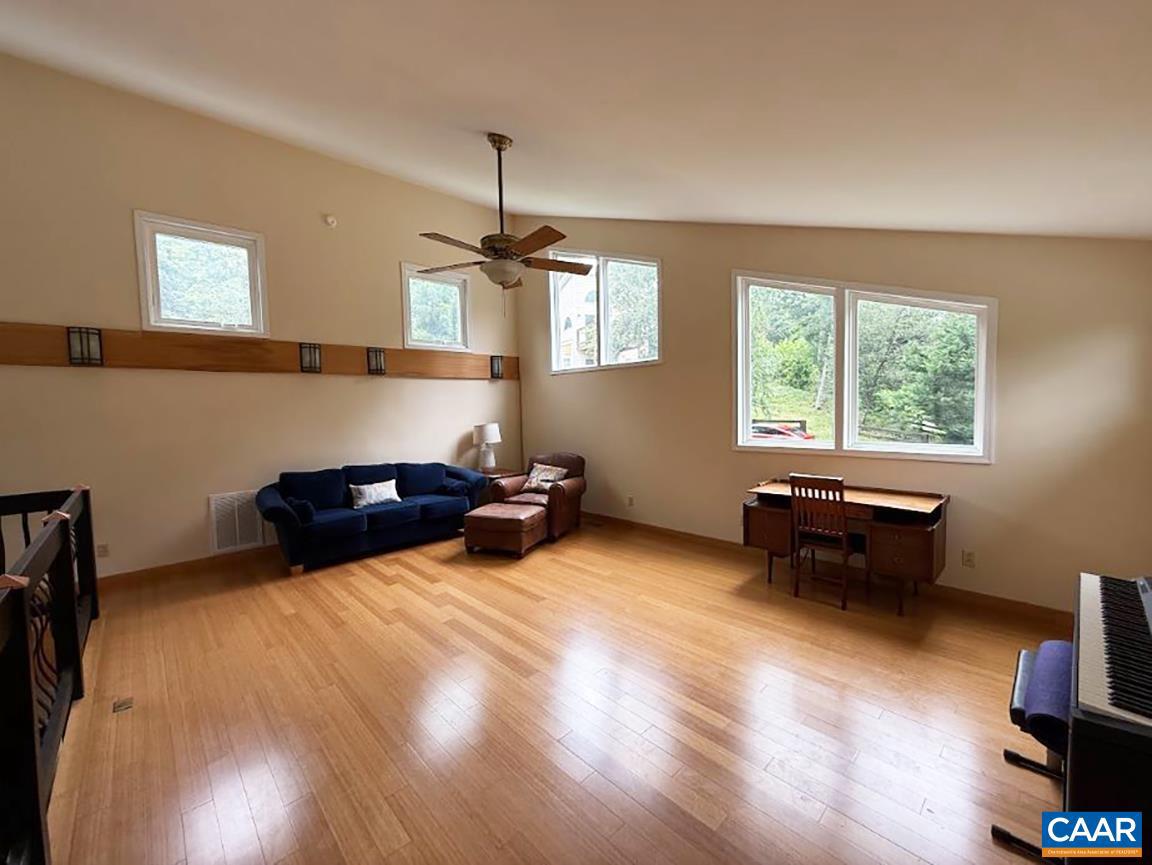 62 SUMMIT CT, ROSELAND, Virginia 22967, 3 Bedrooms Bedrooms, ,3 BathroomsBathrooms,Residential,For sale,62 SUMMIT CT,667822 MLS # 667822