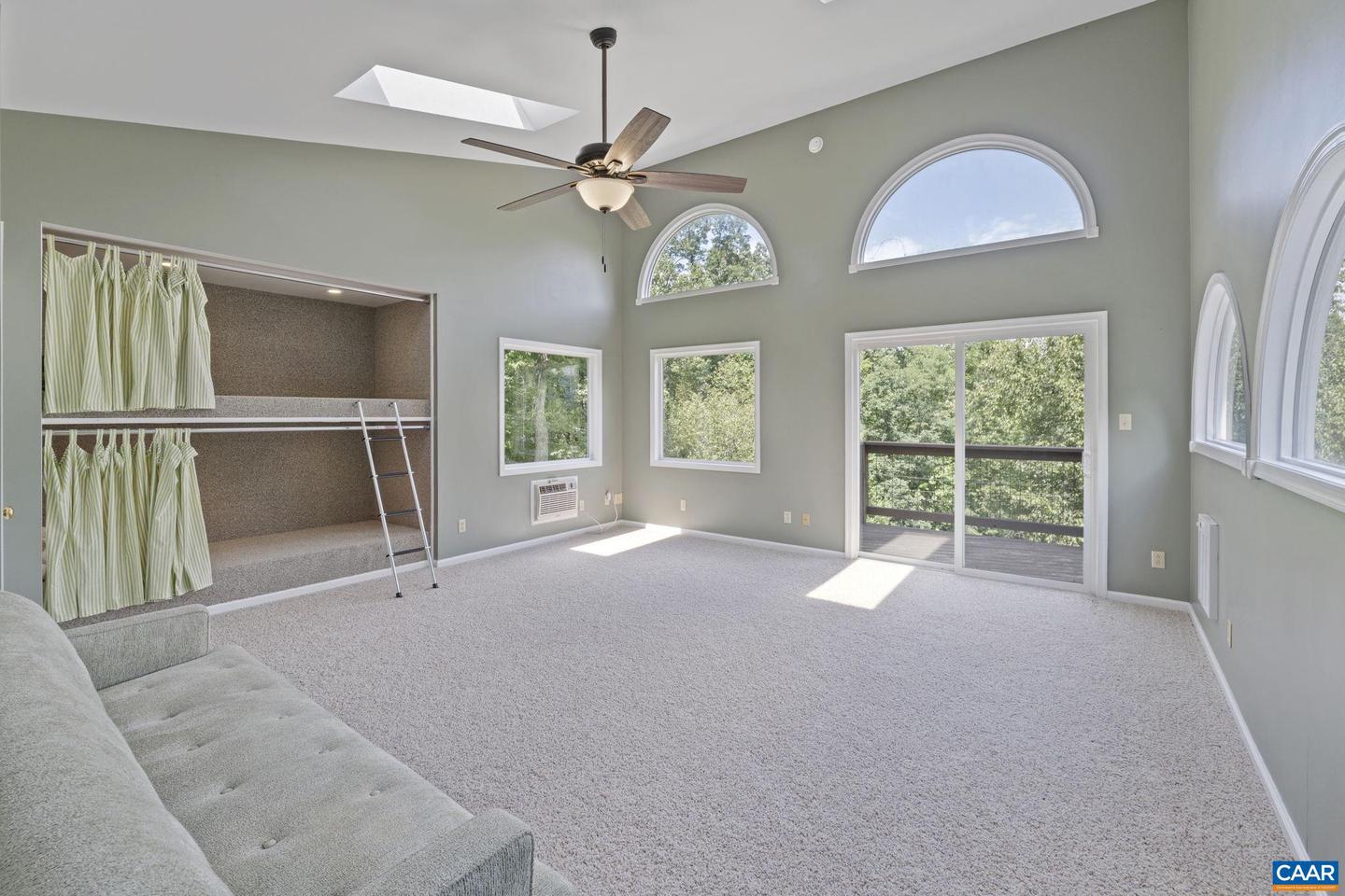 62 SUMMIT CT, ROSELAND, Virginia 22967, 3 Bedrooms Bedrooms, ,3 BathroomsBathrooms,Residential,For sale,62 SUMMIT CT,667822 MLS # 667822