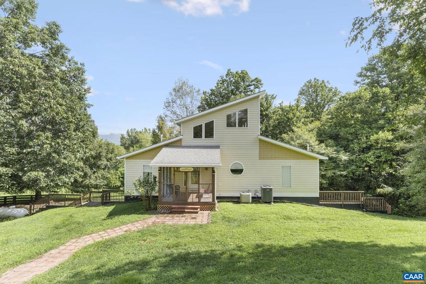 62 SUMMIT CT, ROSELAND, Virginia 22967, 3 Bedrooms Bedrooms, ,3 BathroomsBathrooms,Residential,For sale,62 SUMMIT CT,667822 MLS # 667822