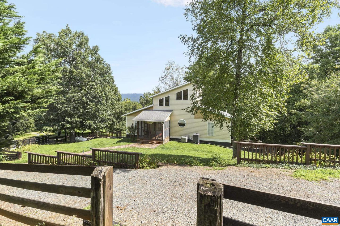 62 SUMMIT CT, ROSELAND, Virginia 22967, 3 Bedrooms Bedrooms, ,3 BathroomsBathrooms,Residential,For sale,62 SUMMIT CT,667822 MLS # 667822