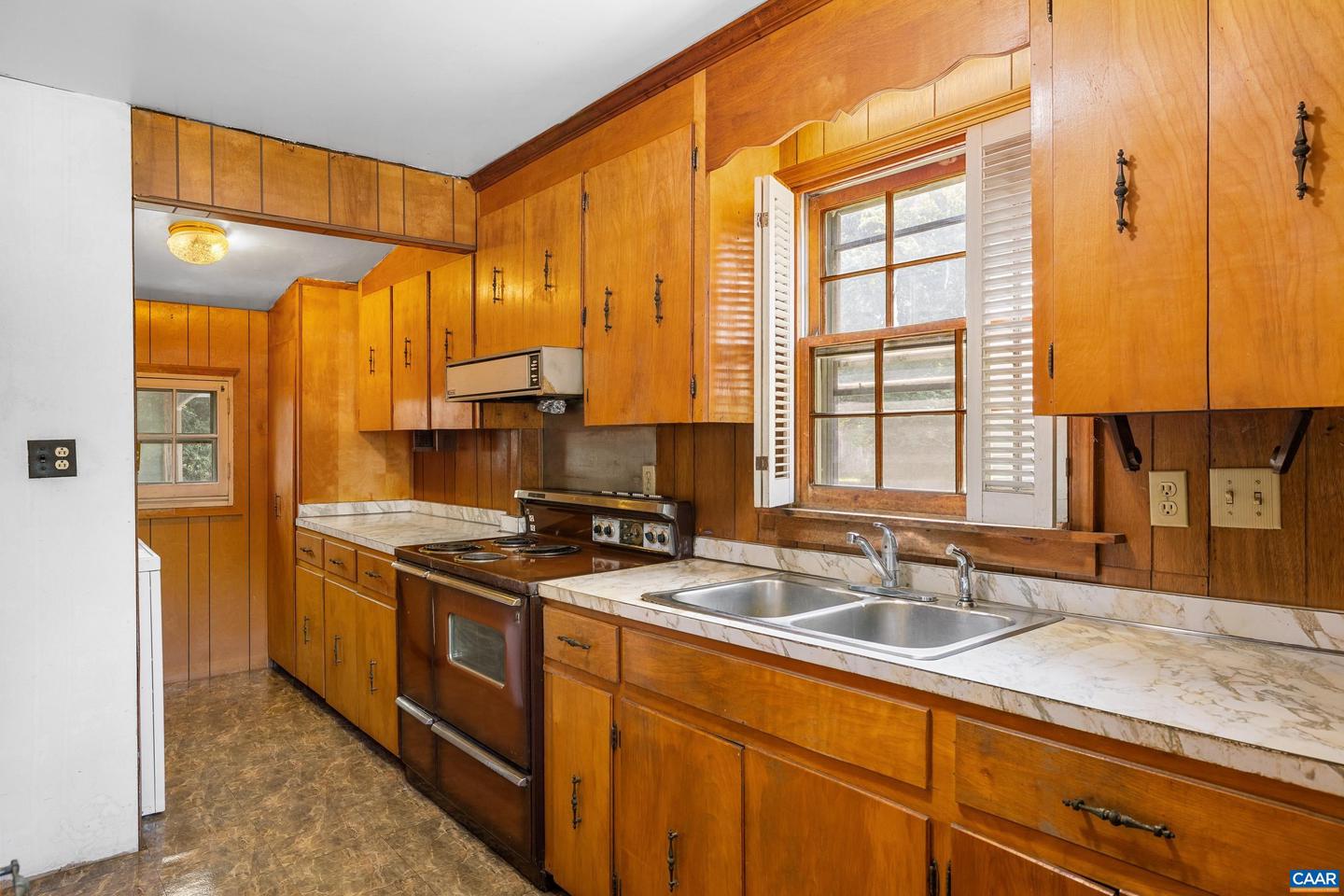 2370 PROFFIT RD, CHARLOTTESVILLE, Virginia 22911, 3 Bedrooms Bedrooms, ,1 BathroomBathrooms,Residential,For sale,2370 PROFFIT RD,667824 MLS # 667824