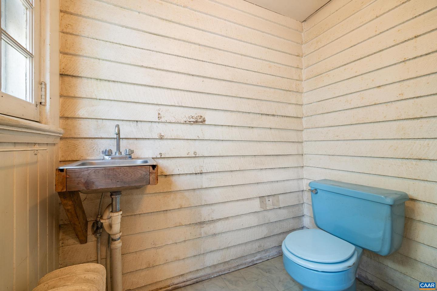 2370 PROFFIT RD, CHARLOTTESVILLE, Virginia 22911, 3 Bedrooms Bedrooms, ,1 BathroomBathrooms,Residential,For sale,2370 PROFFIT RD,667824 MLS # 667824