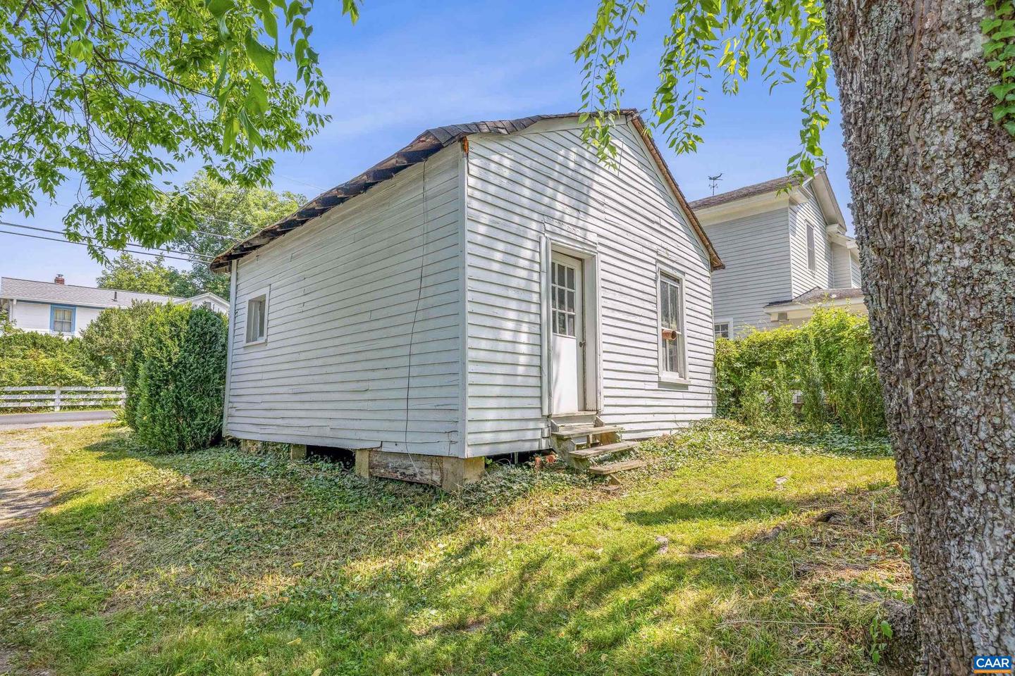 2370 PROFFIT RD, CHARLOTTESVILLE, Virginia 22911, 3 Bedrooms Bedrooms, ,1 BathroomBathrooms,Residential,For sale,2370 PROFFIT RD,667824 MLS # 667824