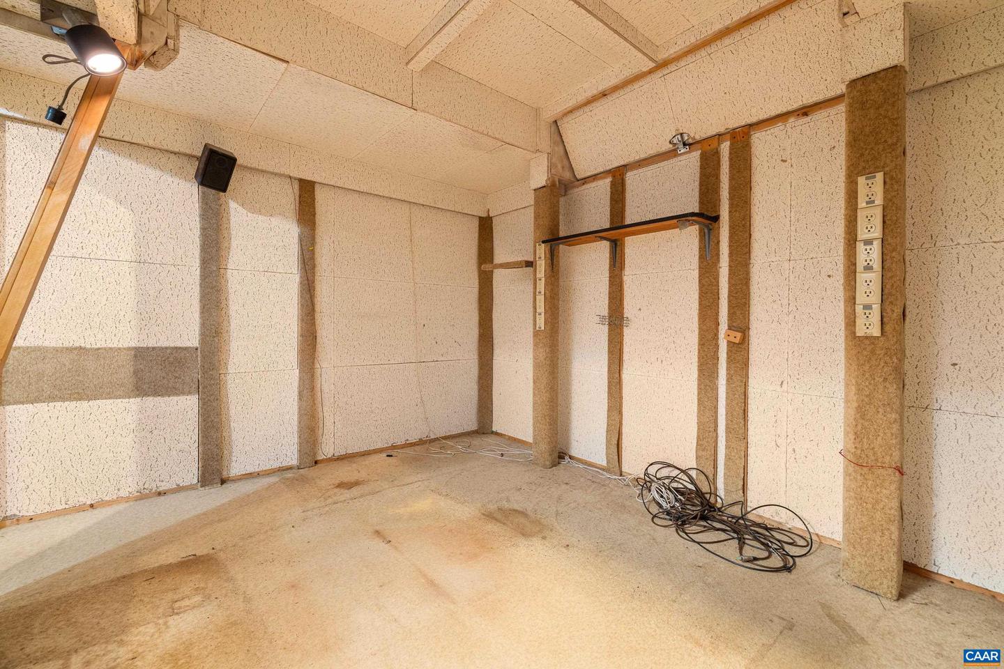 2370 PROFFIT RD, CHARLOTTESVILLE, Virginia 22911, 3 Bedrooms Bedrooms, ,1 BathroomBathrooms,Residential,For sale,2370 PROFFIT RD,667824 MLS # 667824