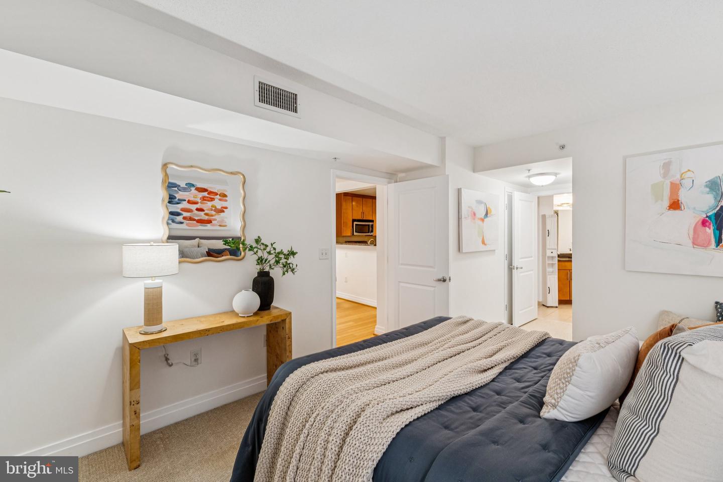 915 E ST NW #309, WASHINGTON, District Of Columbia 20004, 2 Bedrooms Bedrooms, ,1 BathroomBathrooms,Residential,For sale,915 E ST NW #309,DCDC2215136 MLS # DCDC2215136