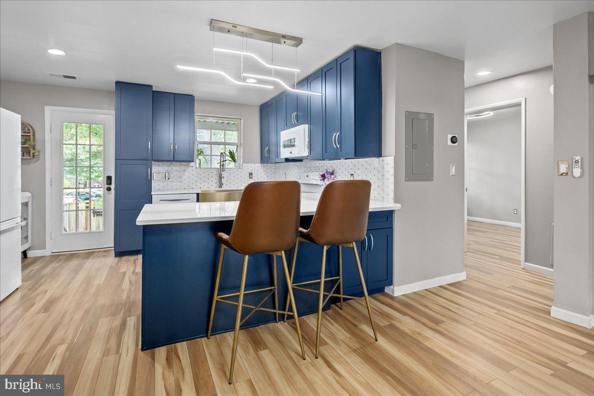 2833 S WAKEFIELD ST #C, ARLINGTON, Virginia 22206, 2 Bedrooms Bedrooms, ,1 BathroomBathrooms,Residential,For sale,2833 S WAKEFIELD ST #C,VAAR2062278 MLS # VAAR2062278