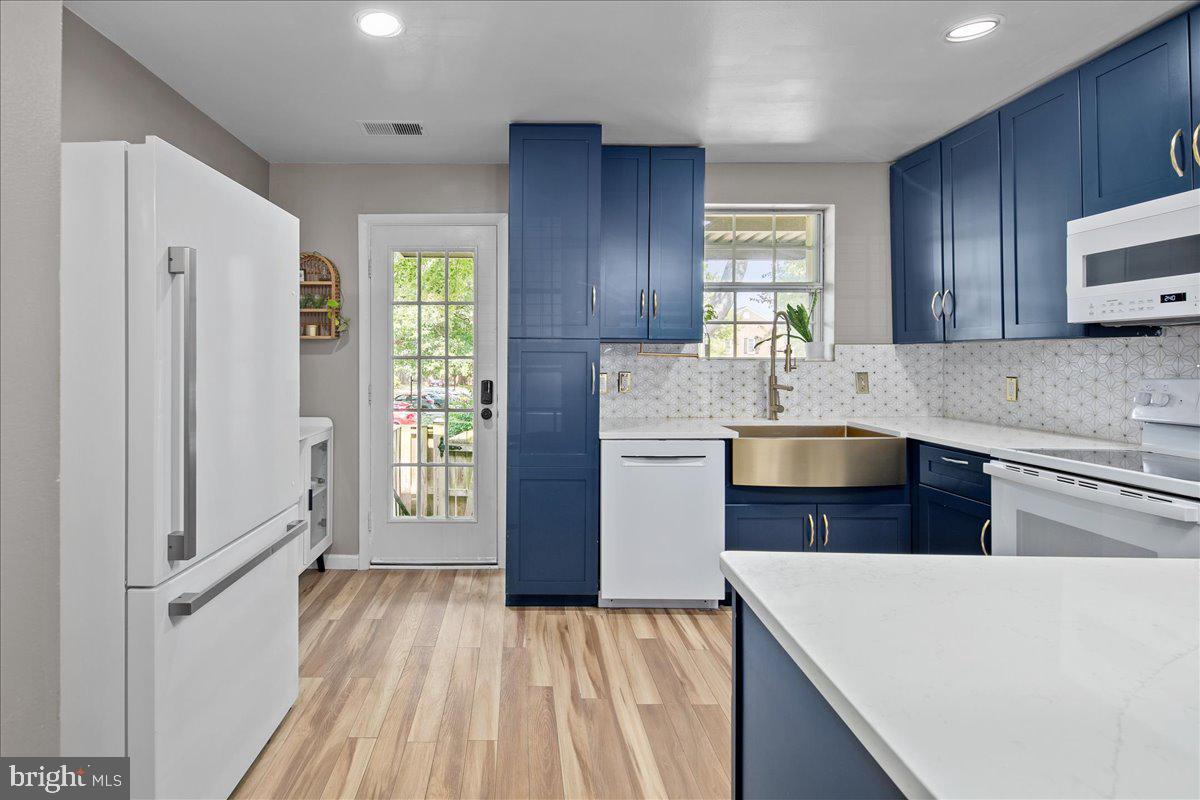 2833 S WAKEFIELD ST #C, ARLINGTON, Virginia 22206, 2 Bedrooms Bedrooms, ,1 BathroomBathrooms,Residential,For sale,2833 S WAKEFIELD ST #C,VAAR2062278 MLS # VAAR2062278