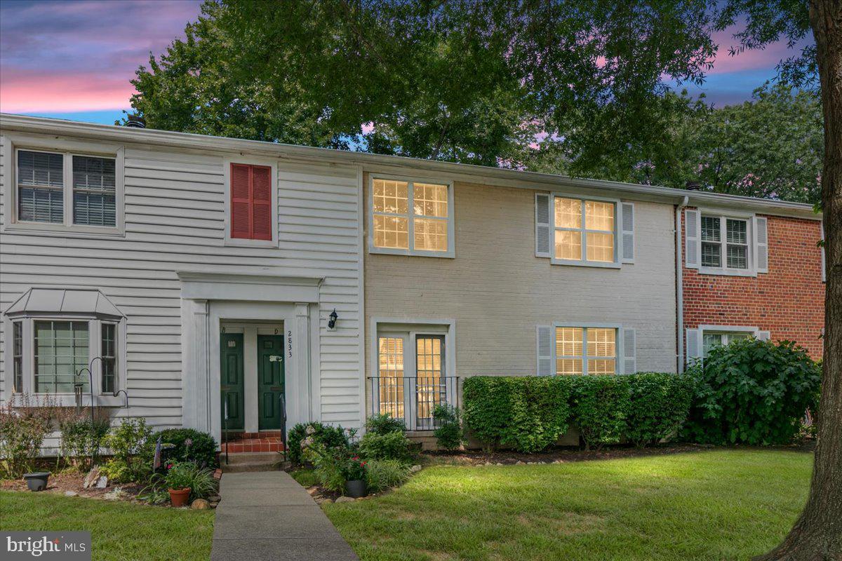 2833 S WAKEFIELD ST #C, ARLINGTON, Virginia 22206, 2 Bedrooms Bedrooms, ,1 BathroomBathrooms,Residential,For sale,2833 S WAKEFIELD ST #C,VAAR2062278 MLS # VAAR2062278