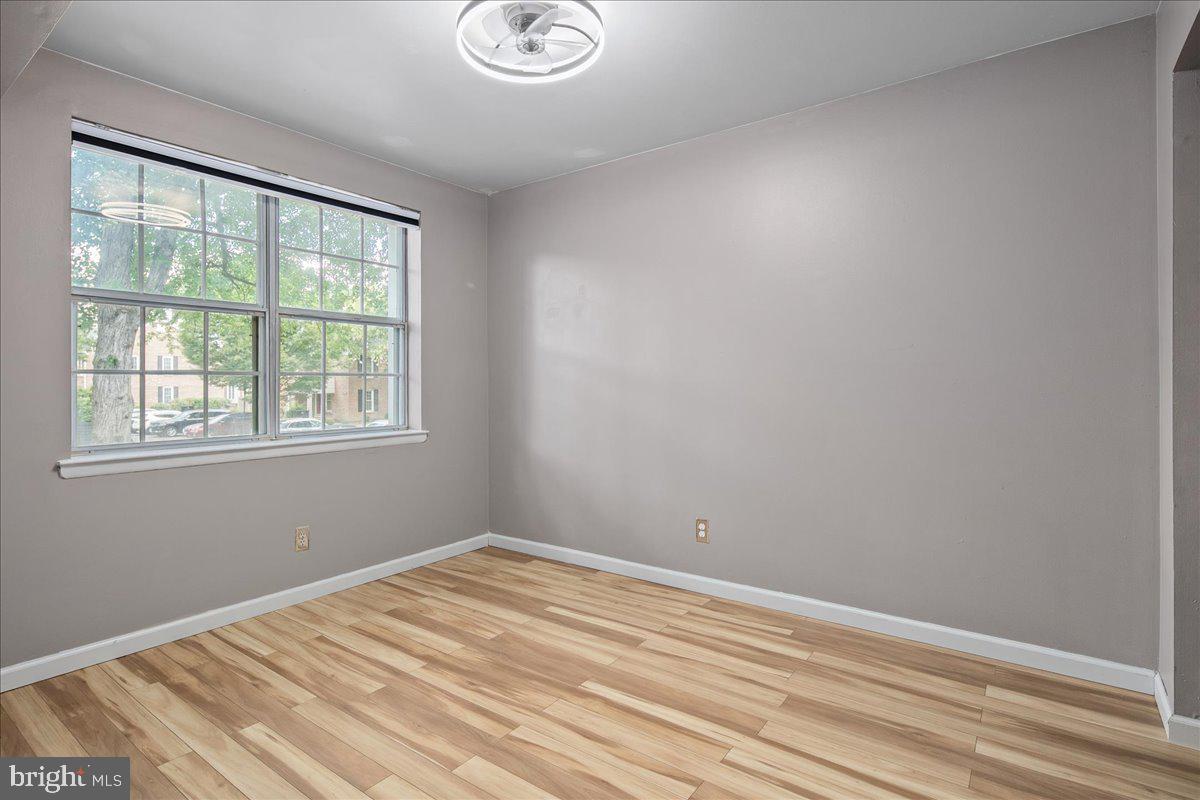 2833 S WAKEFIELD ST #C, ARLINGTON, Virginia 22206, 2 Bedrooms Bedrooms, ,1 BathroomBathrooms,Residential,For sale,2833 S WAKEFIELD ST #C,VAAR2062278 MLS # VAAR2062278