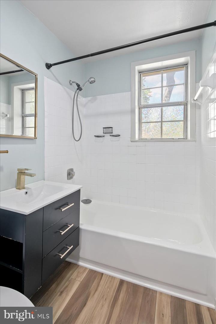 2833 S WAKEFIELD ST #C, ARLINGTON, Virginia 22206, 2 Bedrooms Bedrooms, ,1 BathroomBathrooms,Residential,For sale,2833 S WAKEFIELD ST #C,VAAR2062278 MLS # VAAR2062278