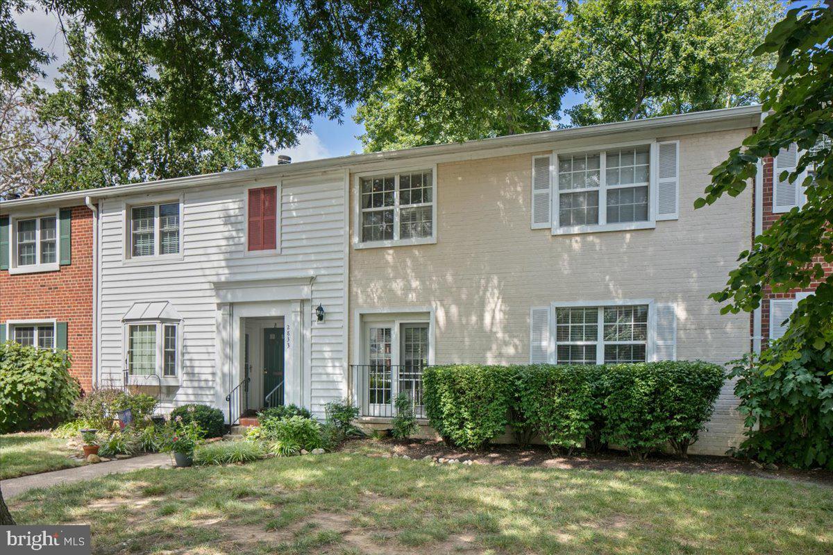 2833 S WAKEFIELD ST #C, ARLINGTON, Virginia 22206, 2 Bedrooms Bedrooms, ,1 BathroomBathrooms,Residential,For sale,2833 S WAKEFIELD ST #C,VAAR2062278 MLS # VAAR2062278