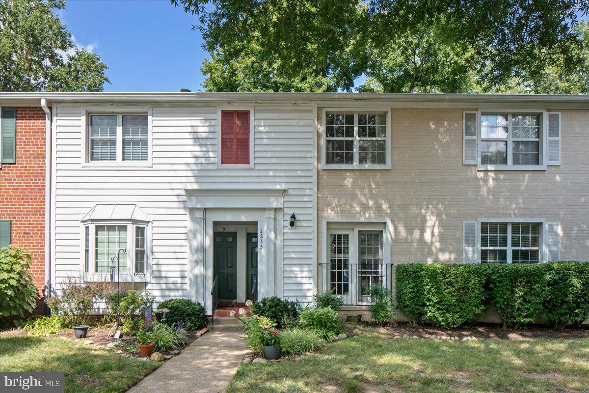2833 S WAKEFIELD ST #C, ARLINGTON, Virginia 22206, 2 Bedrooms Bedrooms, ,1 BathroomBathrooms,Residential,For sale,2833 S WAKEFIELD ST #C,VAAR2062278 MLS # VAAR2062278
