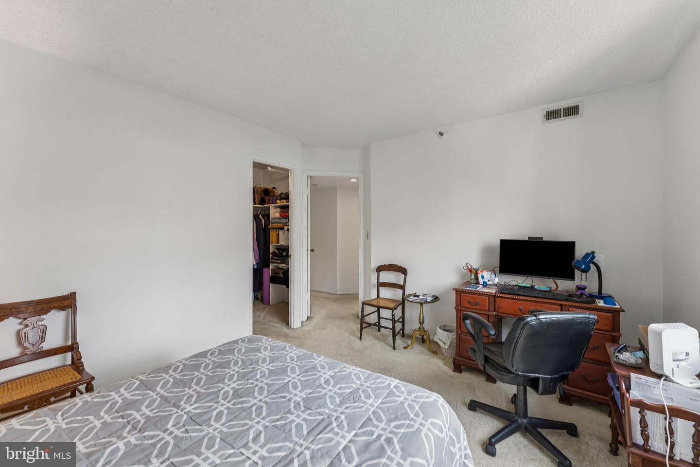 1600 N OAK ST #1115, ARLINGTON, Virginia 22209, 2 Bedrooms Bedrooms, ,2 BathroomsBathrooms,Residential,For sale,1600 N OAK ST #1115,VAAR2062310 MLS # VAAR2062310