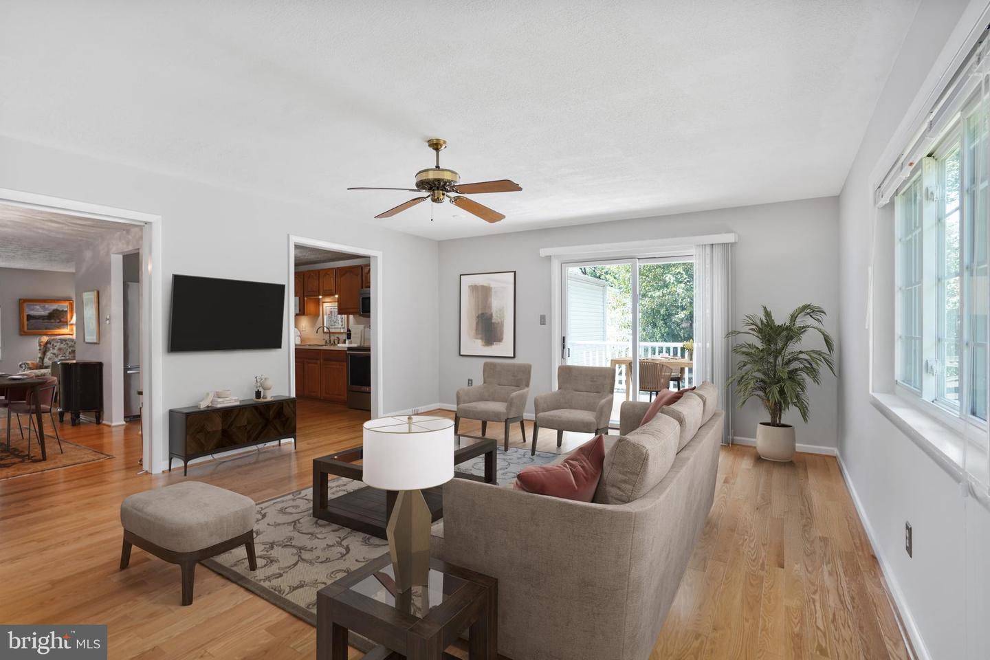 12793 BRADWELL RD, HERNDON, Virginia 20171, 3 Bedrooms Bedrooms, 12 Rooms Rooms,2 BathroomsBathrooms,Residential,For sale,12793 BRADWELL RD,VAFX2261496 MLS # VAFX2261496
