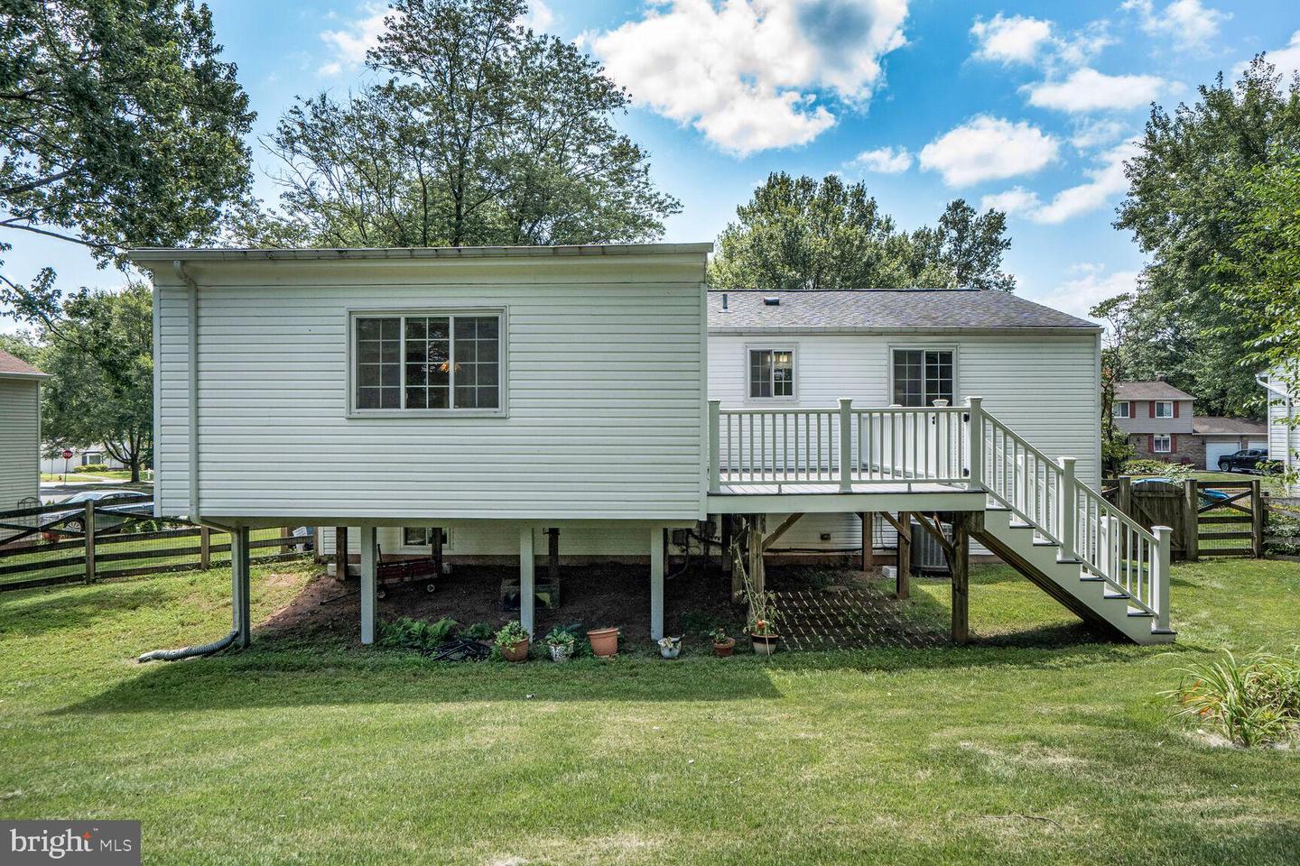 12793 BRADWELL RD, HERNDON, Virginia 20171, 3 Bedrooms Bedrooms, 12 Rooms Rooms,2 BathroomsBathrooms,Residential,For sale,12793 BRADWELL RD,VAFX2261496 MLS # VAFX2261496
