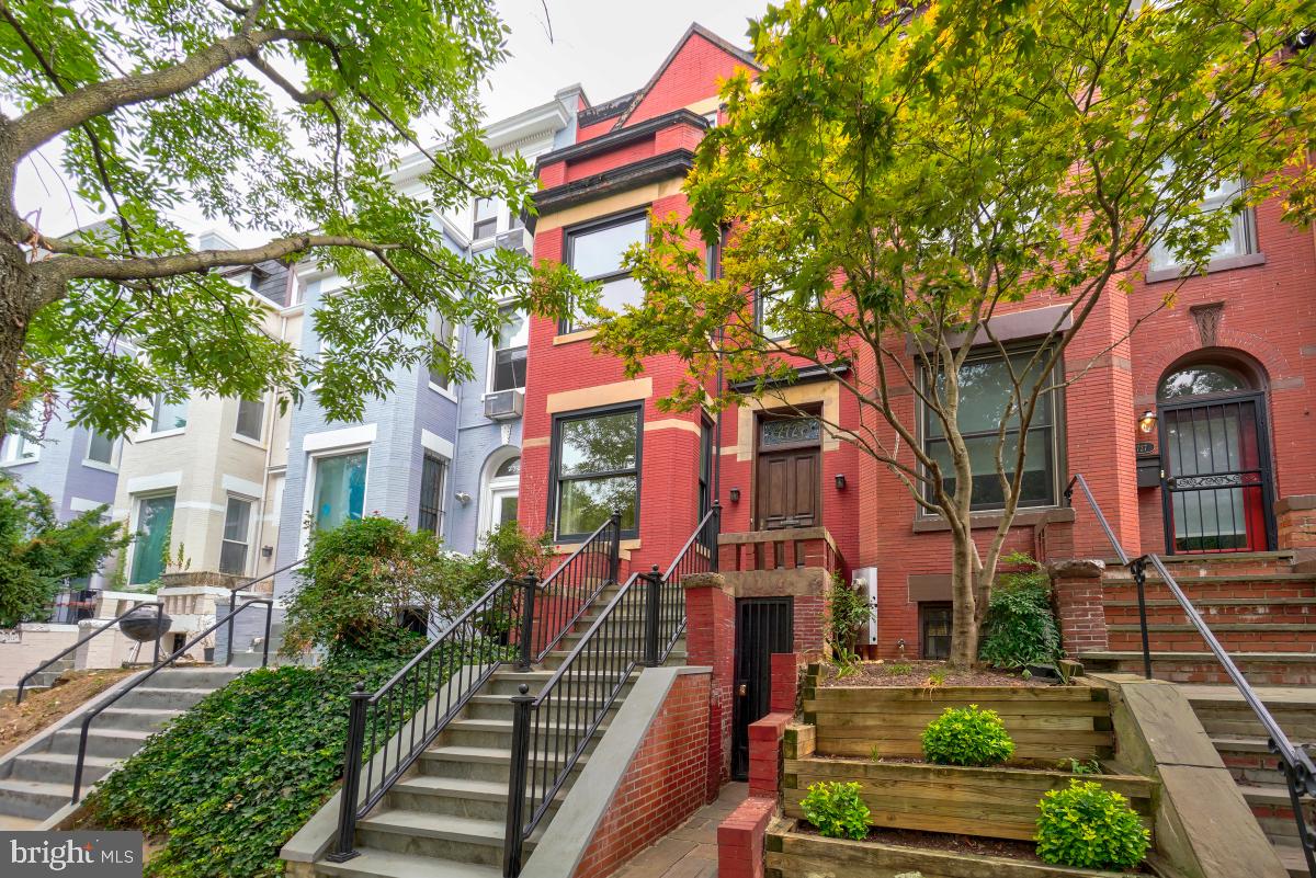 2729 ONTARIO RD NW, WASHINGTON, District Of Columbia 20009, 4 Bedrooms Bedrooms, ,1 BathroomBathrooms,Residential,For sale,2729 ONTARIO RD NW,DCDC2215330 MLS # DCDC2215330