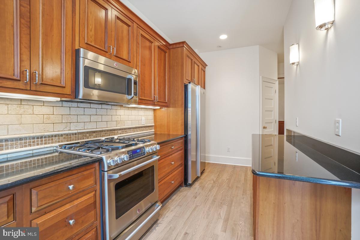 2729 ONTARIO RD NW, WASHINGTON, District Of Columbia 20009, 4 Bedrooms Bedrooms, ,1 BathroomBathrooms,Residential,For sale,2729 ONTARIO RD NW,DCDC2215330 MLS # DCDC2215330