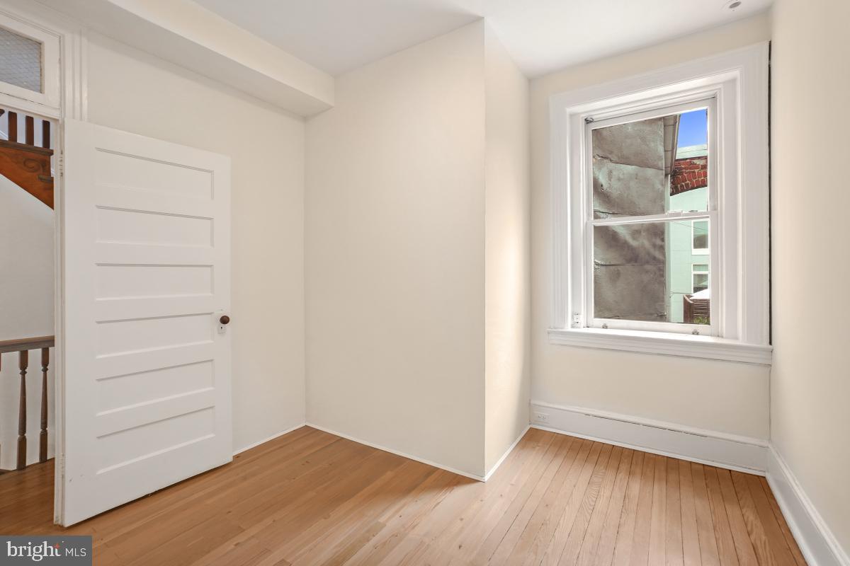 2729 ONTARIO RD NW, WASHINGTON, District Of Columbia 20009, 4 Bedrooms Bedrooms, ,1 BathroomBathrooms,Residential,For sale,2729 ONTARIO RD NW,DCDC2215330 MLS # DCDC2215330