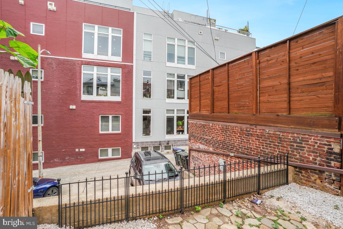 2729 ONTARIO RD NW, WASHINGTON, District Of Columbia 20009, 4 Bedrooms Bedrooms, ,1 BathroomBathrooms,Residential,For sale,2729 ONTARIO RD NW,DCDC2215330 MLS # DCDC2215330