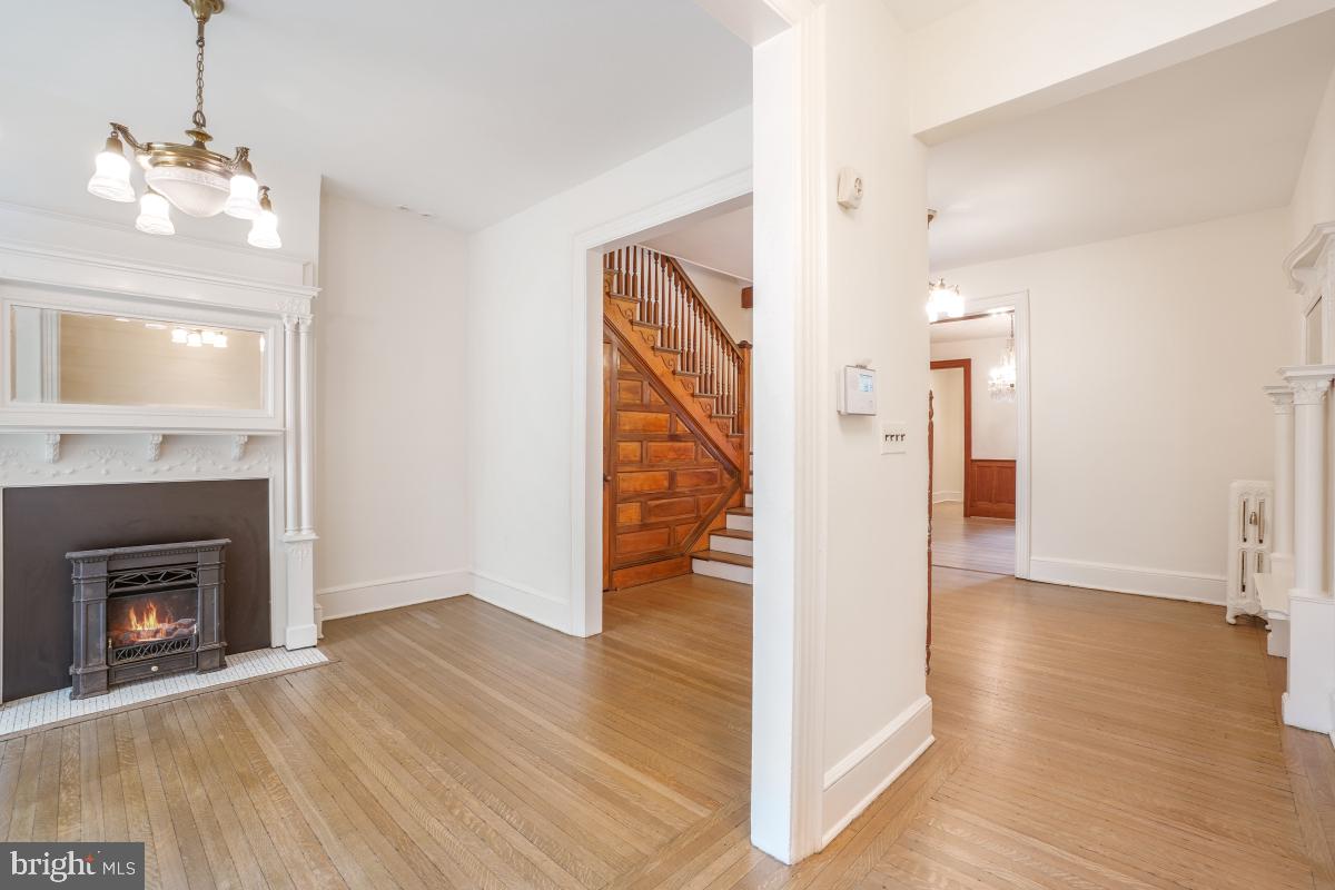 2729 ONTARIO RD NW, WASHINGTON, District Of Columbia 20009, 4 Bedrooms Bedrooms, ,1 BathroomBathrooms,Residential,For sale,2729 ONTARIO RD NW,DCDC2215330 MLS # DCDC2215330