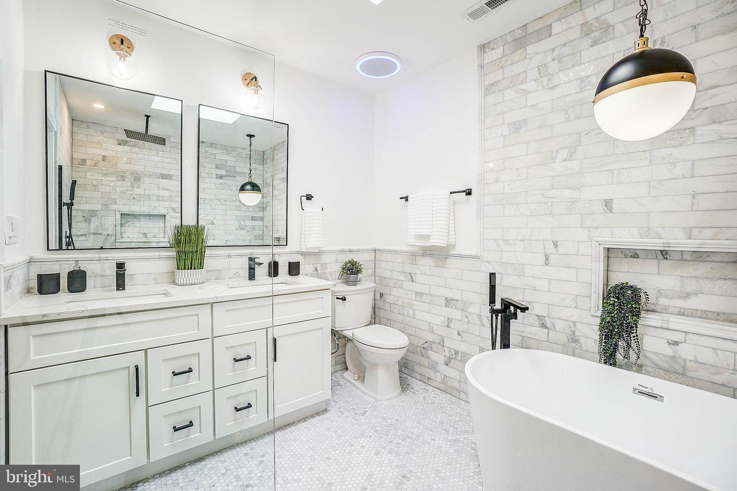1341 TAYLOR ST NW, WASHINGTON, District Of Columbia 20011, 5 Bedrooms Bedrooms, ,3 BathroomsBathrooms,Residential,For sale,1341 TAYLOR ST NW,DCDC2215376 MLS # DCDC2215376