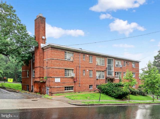 2321 ALTAMONT PL SE #102, WASHINGTON, District Of Columbia 20020, 2 Bedrooms Bedrooms, ,1 BathroomBathrooms,Residential,For sale,2321 ALTAMONT PL SE #102,DCDC2215378 MLS # DCDC2215378