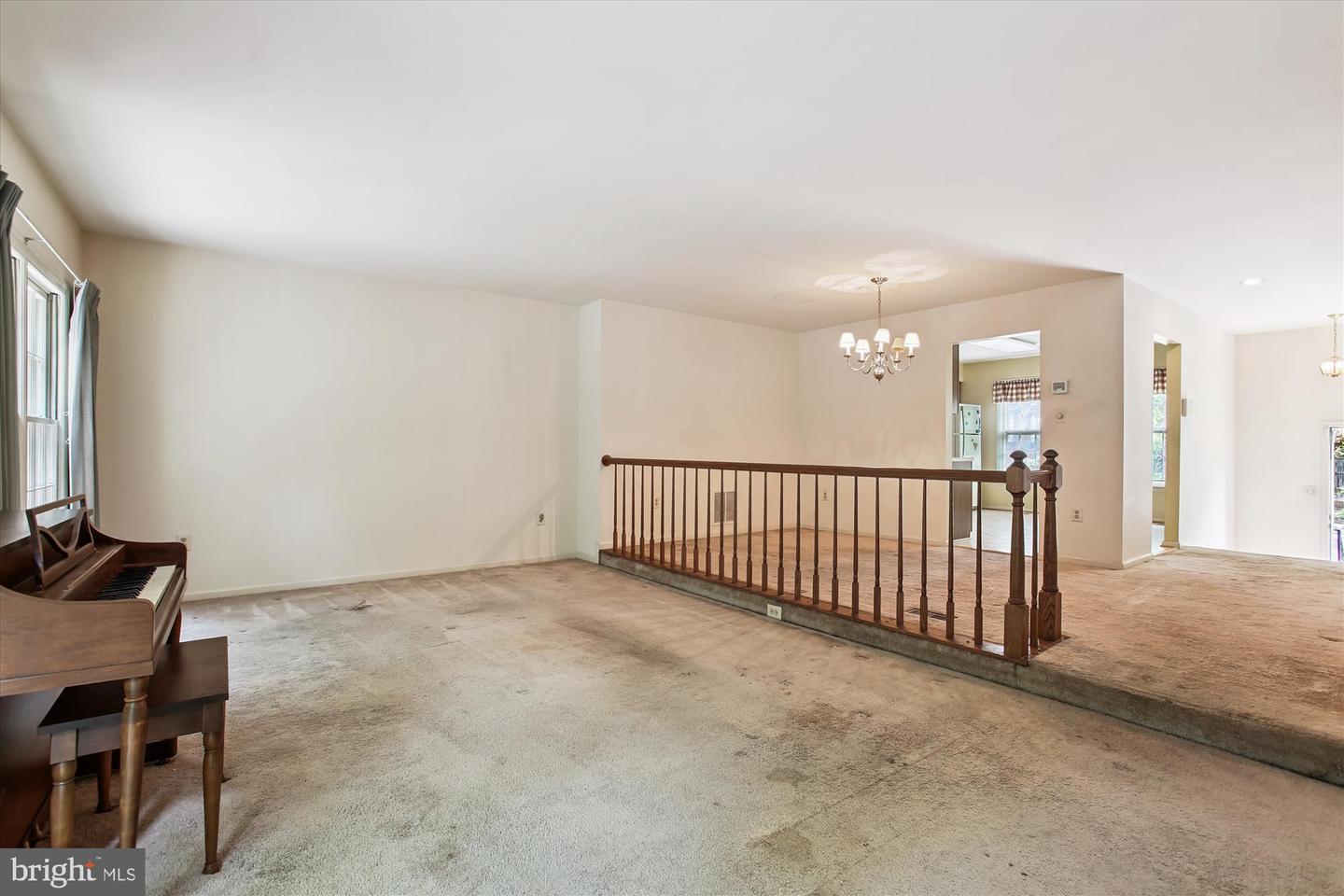 ALEXANDRIA, Virginia 22310, 4 Bedrooms Bedrooms, ,3 BathroomsBathrooms,Residential,For sale,VAFX2261620 MLS # VAFX2261620