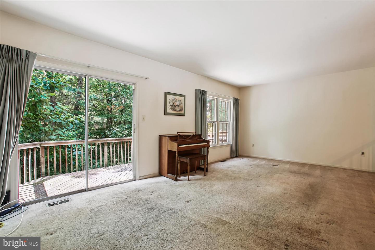 ALEXANDRIA, Virginia 22310, 4 Bedrooms Bedrooms, ,3 BathroomsBathrooms,Residential,For sale,VAFX2261620 MLS # VAFX2261620