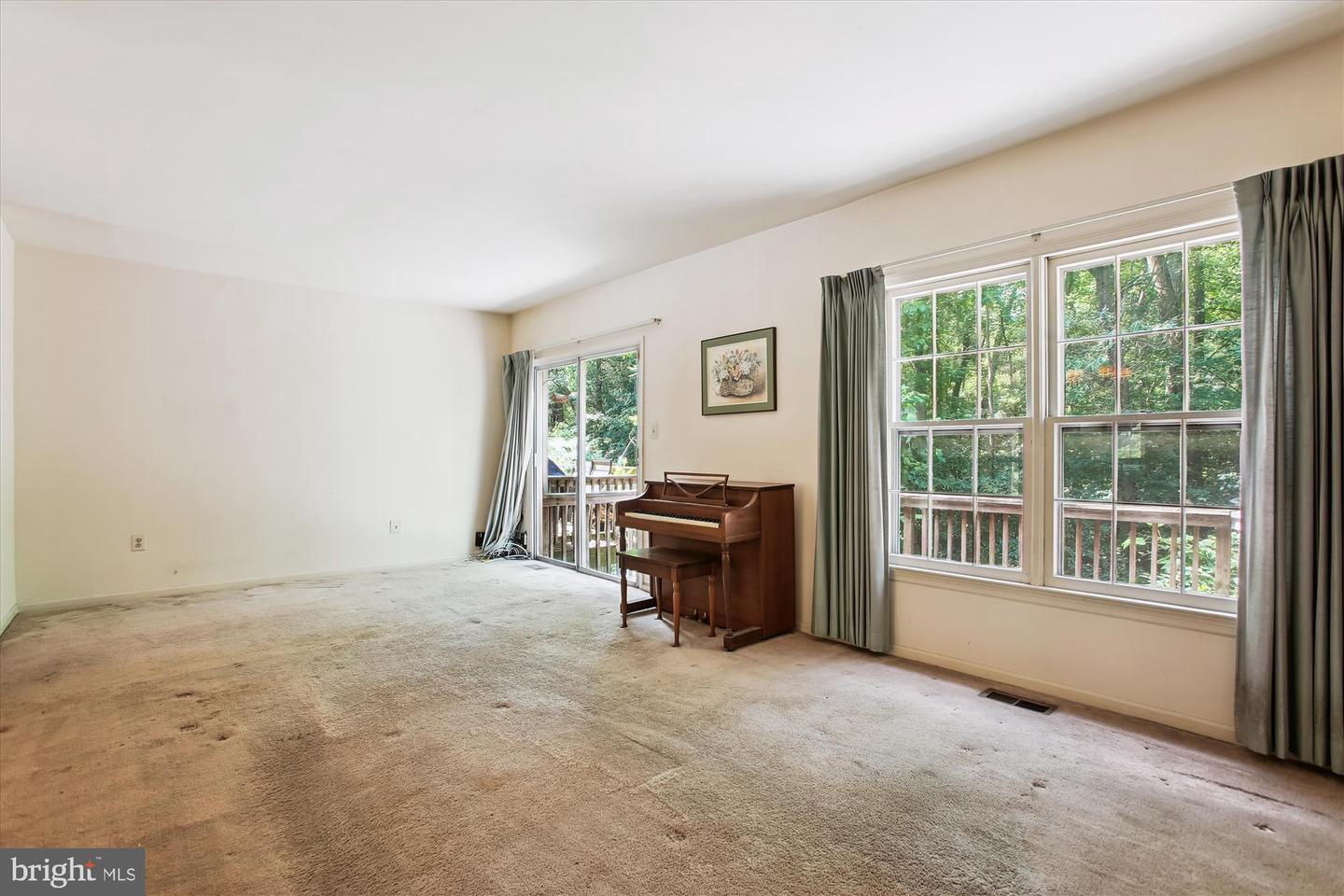 ALEXANDRIA, Virginia 22310, 4 Bedrooms Bedrooms, ,3 BathroomsBathrooms,Residential,For sale,VAFX2261620 MLS # VAFX2261620