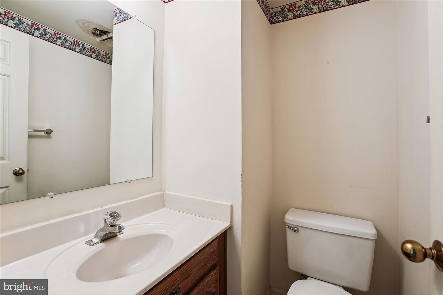 ALEXANDRIA, Virginia 22310, 4 Bedrooms Bedrooms, ,3 BathroomsBathrooms,Residential,For sale,VAFX2261620 MLS # VAFX2261620