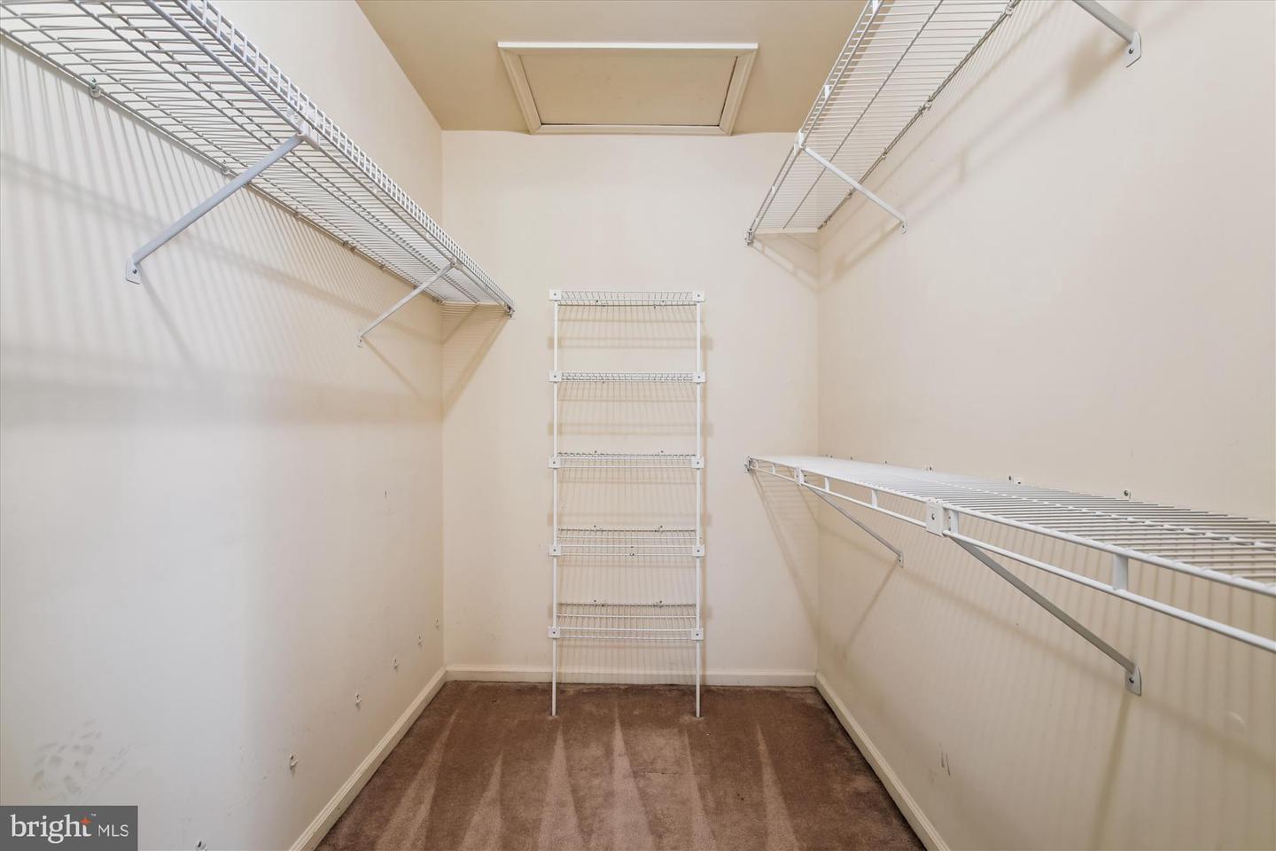 ALEXANDRIA, Virginia 22310, 4 Bedrooms Bedrooms, ,3 BathroomsBathrooms,Residential,For sale,VAFX2261620 MLS # VAFX2261620