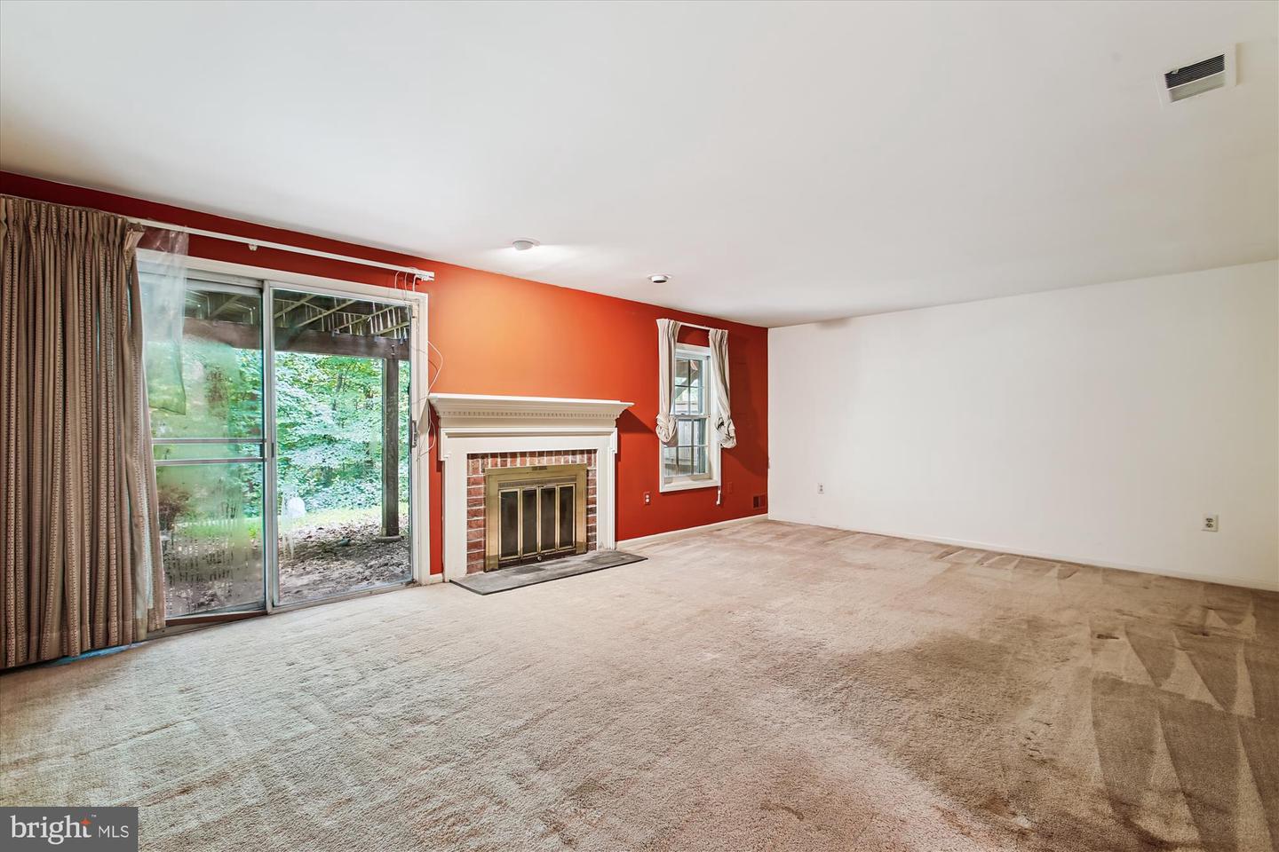 ALEXANDRIA, Virginia 22310, 4 Bedrooms Bedrooms, ,3 BathroomsBathrooms,Residential,For sale,VAFX2261620 MLS # VAFX2261620