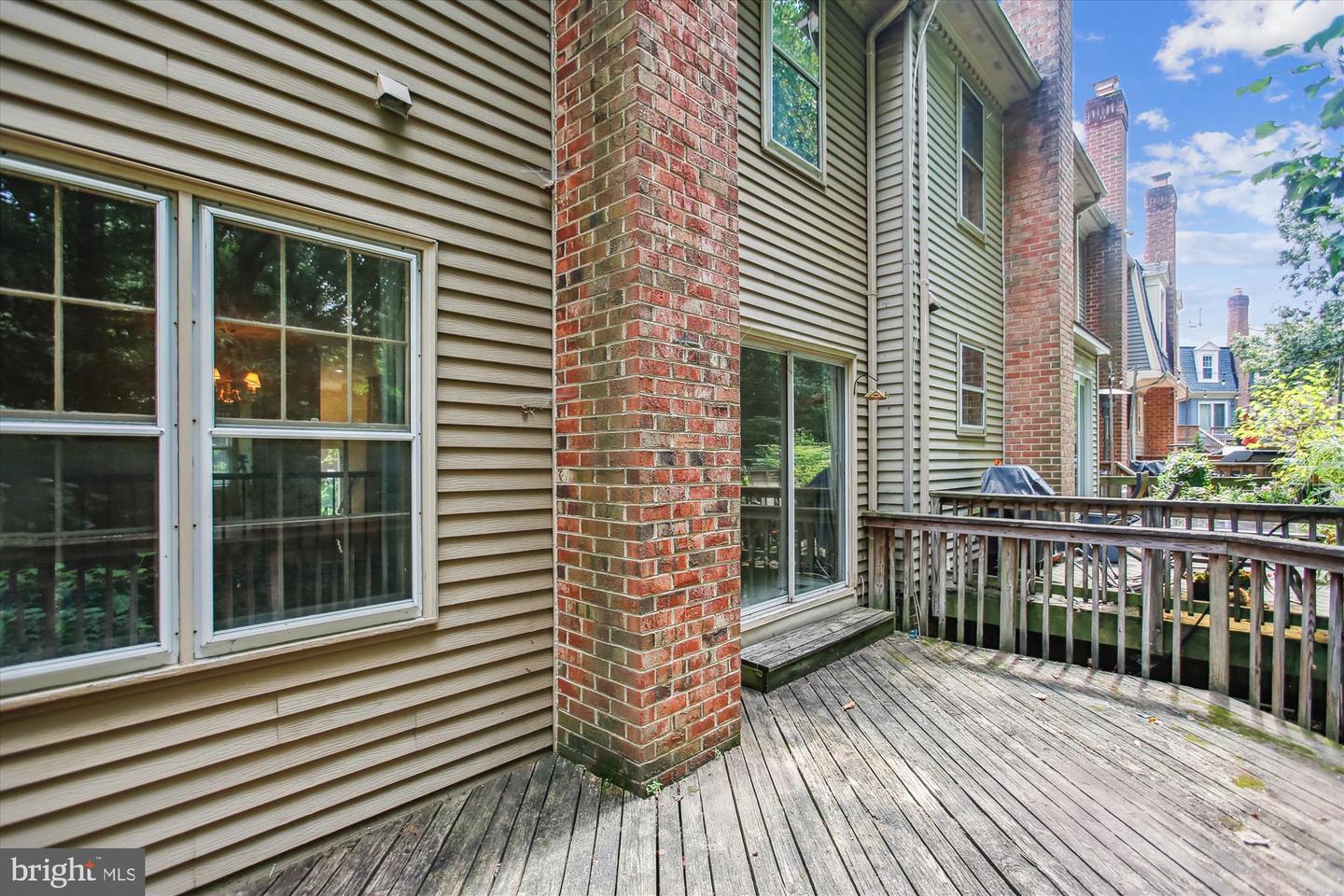 ALEXANDRIA, Virginia 22310, 4 Bedrooms Bedrooms, ,3 BathroomsBathrooms,Residential,For sale,VAFX2261620 MLS # VAFX2261620