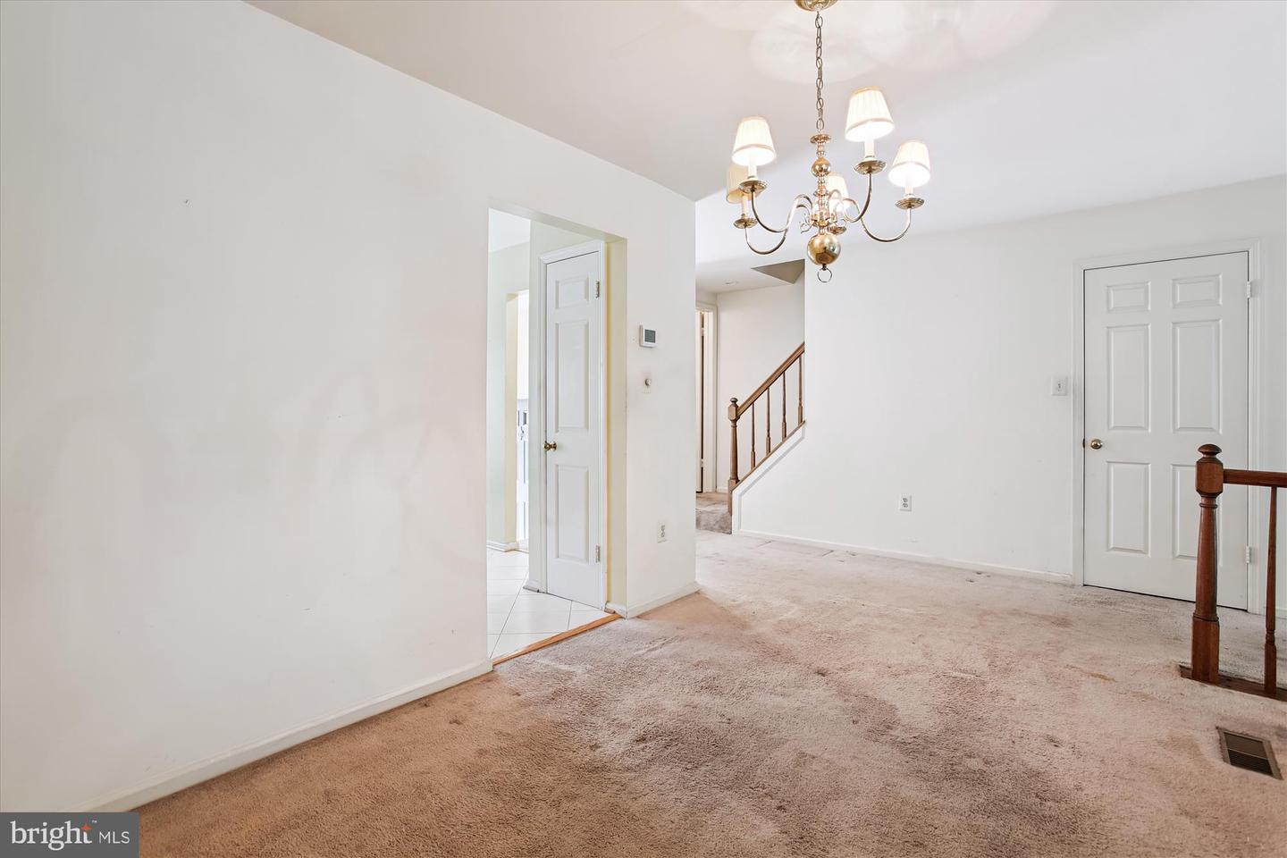 ALEXANDRIA, Virginia 22310, 4 Bedrooms Bedrooms, ,3 BathroomsBathrooms,Residential,For sale,VAFX2261620 MLS # VAFX2261620