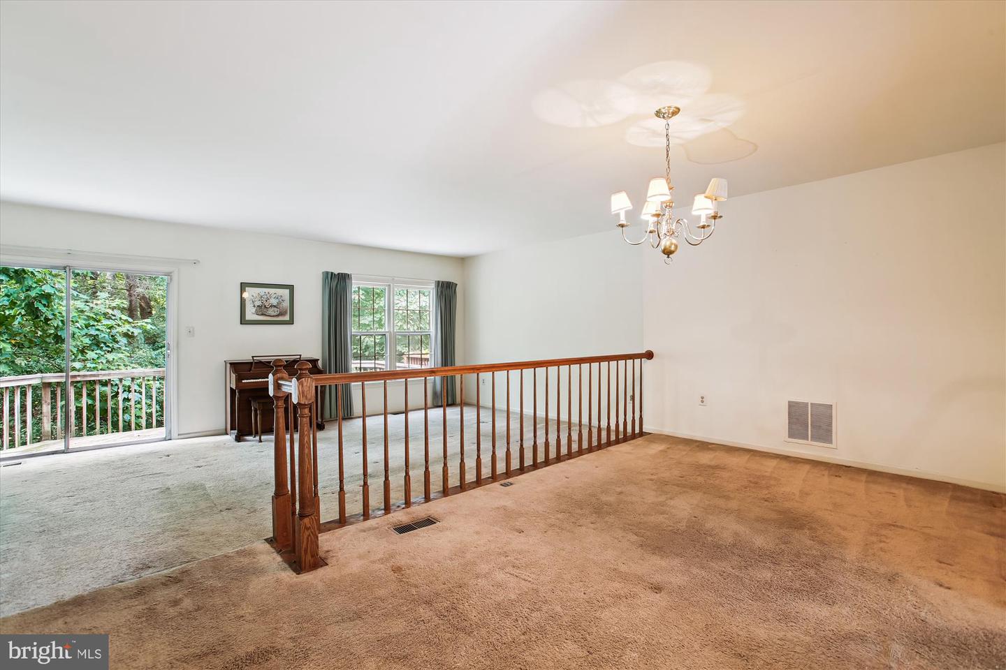 ALEXANDRIA, Virginia 22310, 4 Bedrooms Bedrooms, ,3 BathroomsBathrooms,Residential,For sale,VAFX2261620 MLS # VAFX2261620