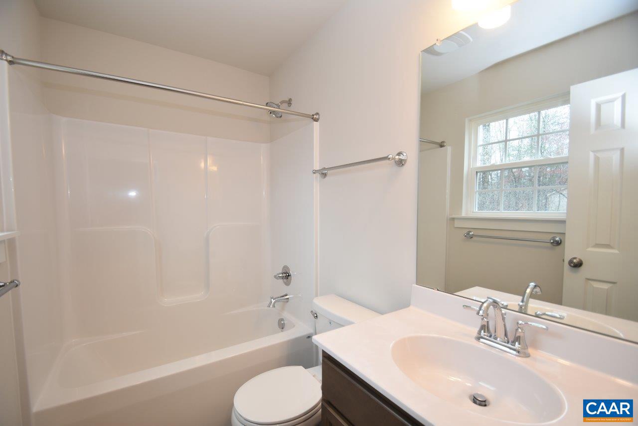 43 BRIDLEWOOD DR #LM 70/11, PALMYRA, Virginia 22963, 3 Bedrooms Bedrooms, ,2 BathroomsBathrooms,Residential,For sale,43 BRIDLEWOOD DR #LM 70/11,667911 MLS # 667911