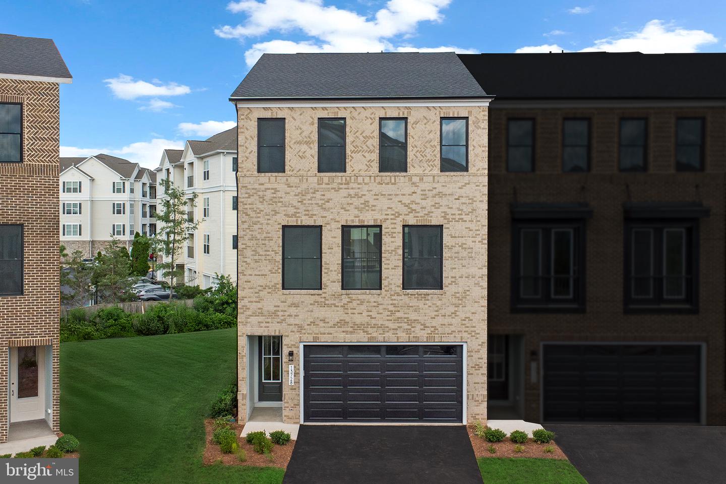 13728 AVIATION PL, HERNDON, Virginia 20171, 3 Bedrooms Bedrooms, ,2 BathroomsBathrooms,Residential,For sale,13728 AVIATION PL,VAFX2261686 MLS # VAFX2261686
