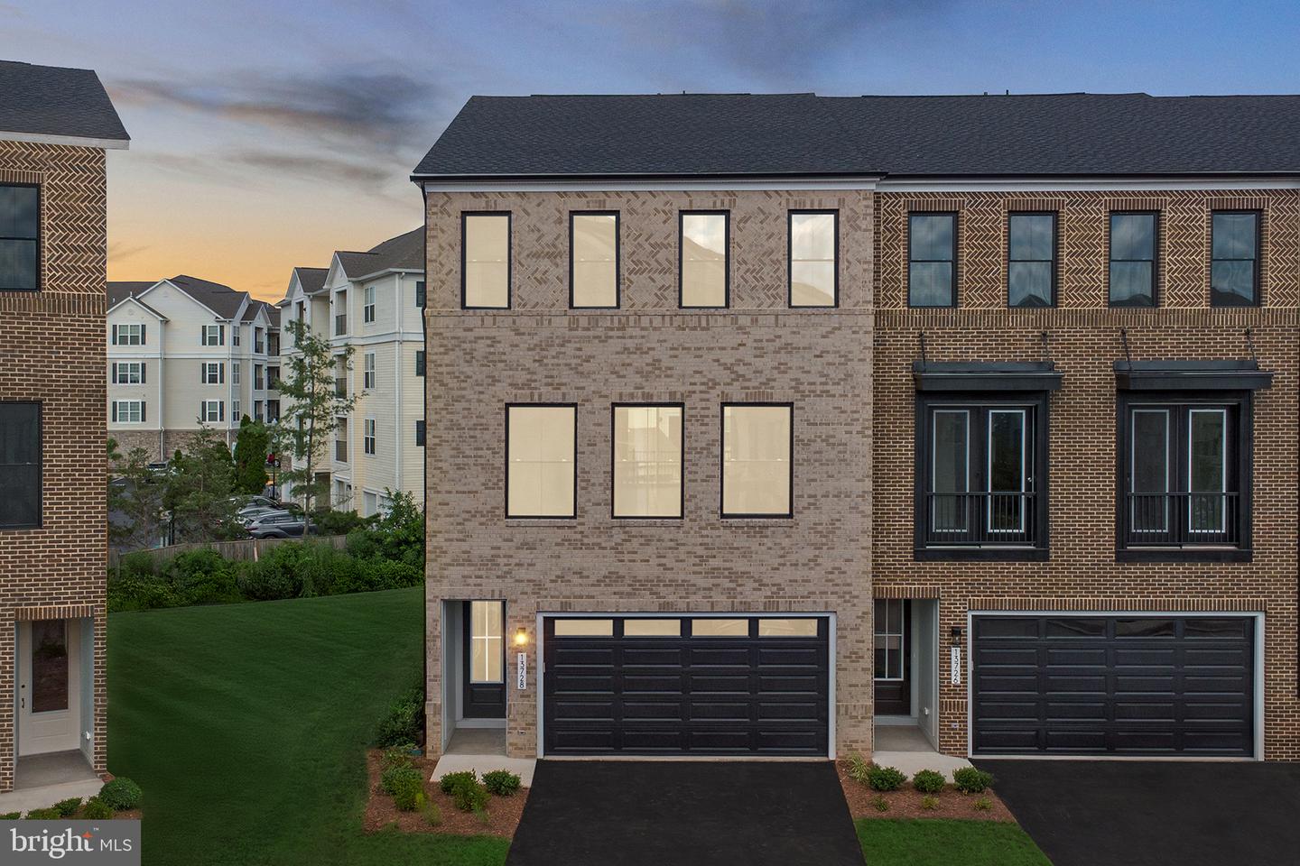 13728 AVIATION PL, HERNDON, Virginia 20171, 3 Bedrooms Bedrooms, ,2 BathroomsBathrooms,Residential,For sale,13728 AVIATION PL,VAFX2261686 MLS # VAFX2261686