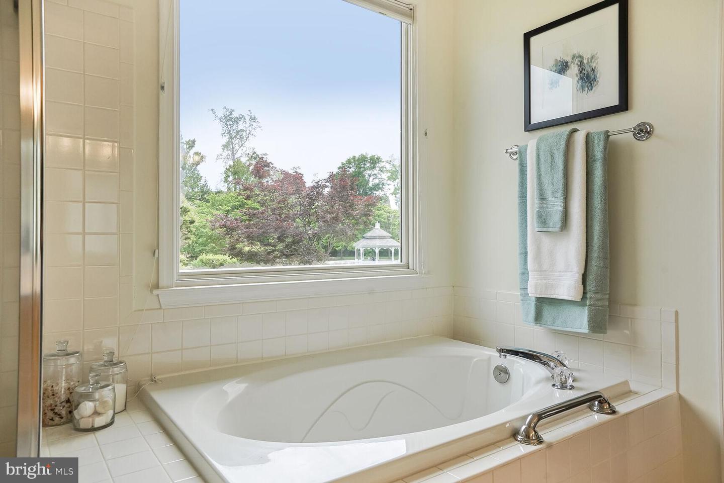 13685 PADDOCK CT, GAINESVILLE, Virginia 20155, 3 Bedrooms Bedrooms, ,3 BathroomsBathrooms,Residential,For sale,13685 PADDOCK CT,VAPW2101656 MLS # VAPW2101656