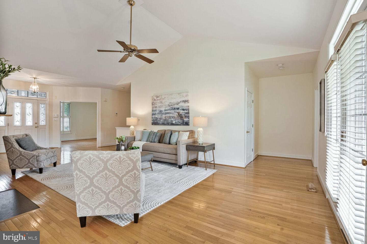 13685 PADDOCK CT, GAINESVILLE, Virginia 20155, 3 Bedrooms Bedrooms, ,3 BathroomsBathrooms,Residential,For sale,13685 PADDOCK CT,VAPW2101656 MLS # VAPW2101656