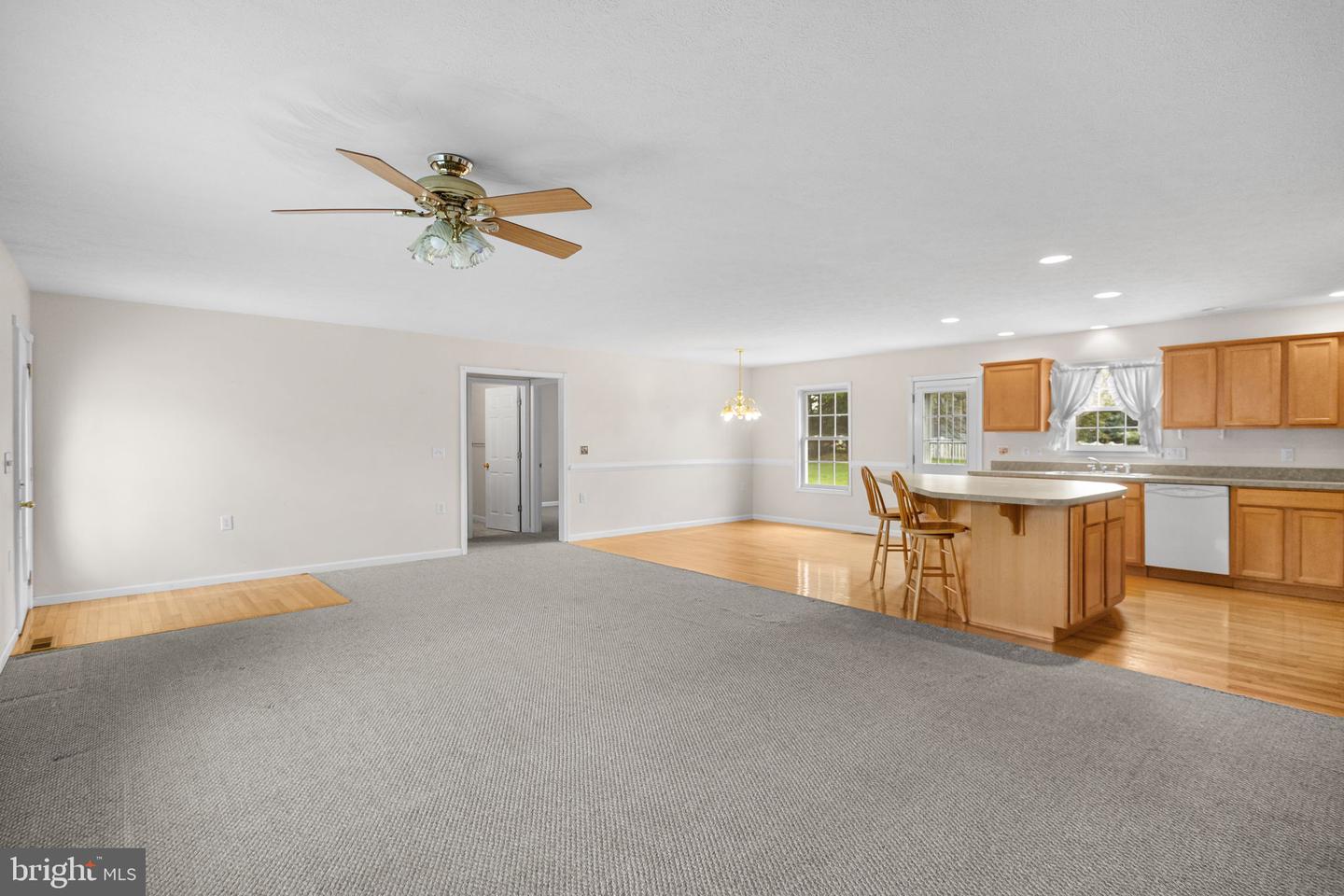 259 N SUNSET DR, BROADWAY, Virginia 22815, 3 Bedrooms Bedrooms, ,2 BathroomsBathrooms,Residential,For sale,259 N SUNSET DR,VARO2002500 MLS # VARO2002500