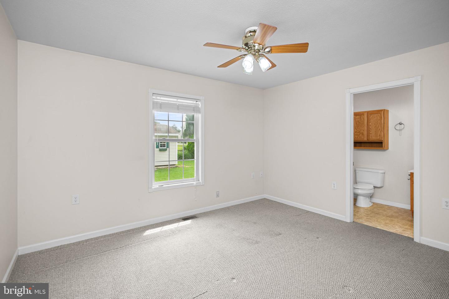 259 N SUNSET DR, BROADWAY, Virginia 22815, 3 Bedrooms Bedrooms, ,2 BathroomsBathrooms,Residential,For sale,259 N SUNSET DR,VARO2002500 MLS # VARO2002500