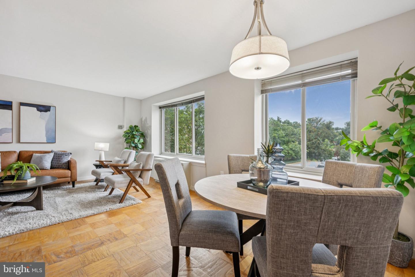 3000 SPOUT RUN PKWY #D212, ARLINGTON, Virginia 22201, 2 Bedrooms Bedrooms, ,1 BathroomBathrooms,Residential,For sale,3000 SPOUT RUN PKWY #D212,VAAR2062374 MLS # VAAR2062374