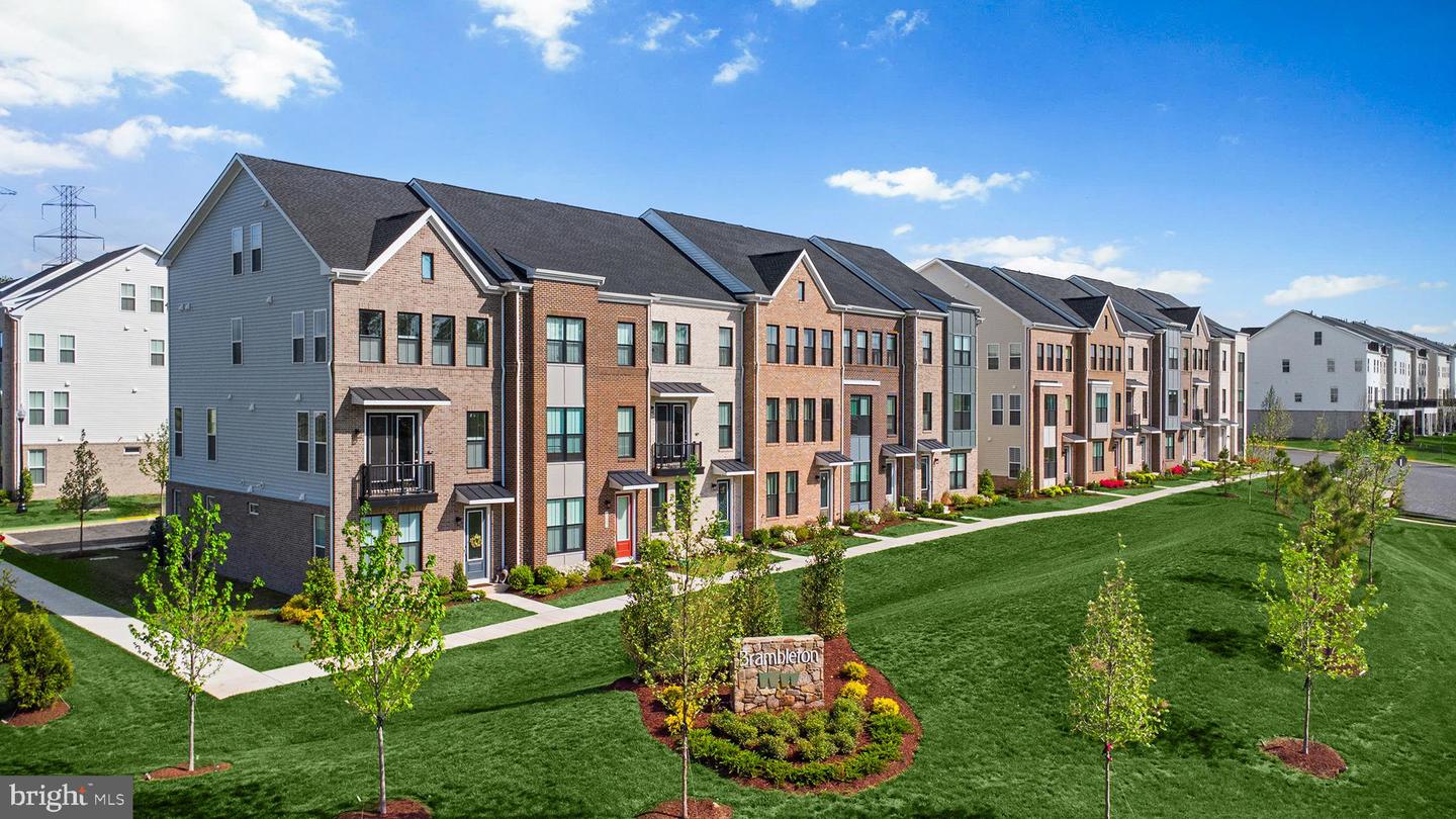42129 SHINING STAR SQ, ASHBURN, Virginia 20148, 3 Bedrooms Bedrooms, ,2 BathroomsBathrooms,Residential,For sale,42129 SHINING STAR SQ,VALO2104700 MLS # VALO2104700