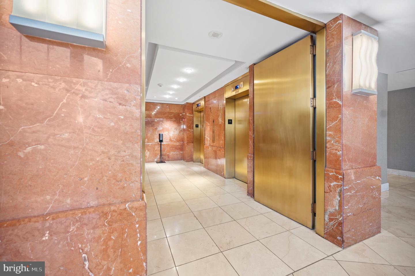 2230 GEORGE C MARSHALL DR #515, FALLS CHURCH, Virginia 22043, 2 Bedrooms Bedrooms, 9 Rooms Rooms,2 BathroomsBathrooms,Residential,For sale,2230 GEORGE C MARSHALL DR #515,VAFX2261722 MLS # VAFX2261722