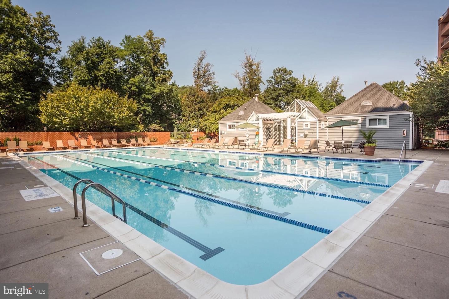 2230 GEORGE C MARSHALL DR #515, FALLS CHURCH, Virginia 22043, 2 Bedrooms Bedrooms, 9 Rooms Rooms,2 BathroomsBathrooms,Residential,For sale,2230 GEORGE C MARSHALL DR #515,VAFX2261722 MLS # VAFX2261722